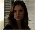 》*ii face cu mana atenta la sticla si bea=))))*