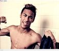 ɳҽყɱαɾ | de ce sa mi pun ? poate mi dau jos si ce mai am pe mine sa raman in c;;ru gol ! =))