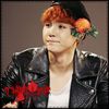 ◆ *se uita la Hye* Pfft. :)) Ce-i? :3 *o trage de obrajori incet*