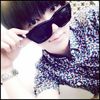 <Y>. |se uita la Hyuna:3|. Noi ne caram. :)). Noapte buna:* .|o ia in brate,pleaca sus|