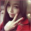 M|. :* . Freza iub. :-w. |isi aranjeaza parul|. Ce ?