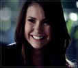》*se uita la Alaric si rade de cade de pe canapea*..