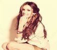 》 *cade cu ea cu tot cu lustra* #Kat EU FAC BINE VOI CE FACETI ? ;X =))).
