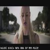 ➹❛ЯΛÐłØΛϾTłVƐ❜☂ *se sprijină de gratiile celulei și râde de el*