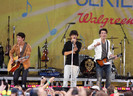 400_jonasbrothers_090612_slovekin_88448414 (14)