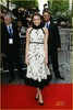 miley-cyrus-dress-neck-01
