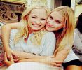 ♚ .nɘɘυp ♔ . [#smile , merge la ea si o imbratiseaza .