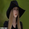 ➹`Петрова пожар.ϟ; *o ignoră și se ridică, strigând* ELENA ! *face o vrajă de localizare*