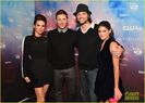 jensen-ackles-jared-padalecki-help-celebrate-supernaturals-200th-episode-04