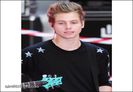 　✖ disconnectedx4 || Luke Hemmings.