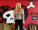 68601325b82ab7eb8834a92f20ed33d2-avril-lavigne_68