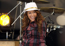 miley-cyrus-counrty-music