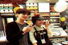 .△ツ Când Sehun avea părul în toate culorile curcubeului,