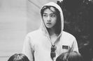 .△ツ Un fan l-a întrebat pe Sehun cine este tipul său ideal.