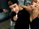 The-singer-Hailey-and-Alfredo-Flores-in-what-appears-to-be-a-bathroom-at-Justins-home