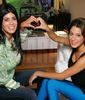 2 love twins-vio and her mom