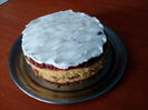 Tort cu dulceață de pere si frisca