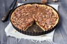 Tarta-de-ciocolata-cu-caramel-sarat-1-1024x683