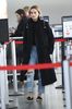 margot-robbie-at-jfk-airport-in-new-york-01-14-2016_5