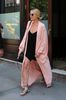 margot-robbie-out-in-new-york-july-27-2016_2