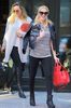 margot-robbie-seen-running-errands-in-new-york-city_4