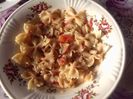 Farfalle cu ciuperci și sos de roșii