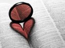 Heart in The Book (www_cute-pictures_blogspot_com)