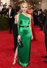 emma-roberts-met-gala-red-carpet__oPt