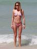 Doutzen+Kroes+Showing+Off+Hot+Bikini+Body+T1gNGuoUAIGl