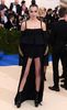 rs_634x1024-170501170804-634-met-gala-2017-arrivals-hailee-steinfeld