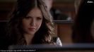 》 *se uită confuză la Jessica când observă cât de agitată era și cum îi vorbește lui Harrison+