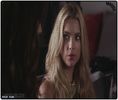 »; sunt ok. sunt ok. ;;se uită la ea și zâmbește;; nu-ți face griji! ;;)