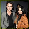 th_vanessa-hudgens-kevin-jonas