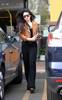 vanessa-hudgens_net-atdrycleanshop-15jan10-011