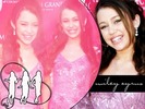 Miley_Pink_Wallpaper