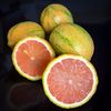 Citrus limon pestriț dulce cu pulpa roz