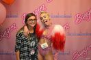 miley-cyrus-meet-greet-at-united-center-in-chicago-august-2014_1