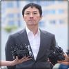 → Nu, Maddie, m-am săturat să fac probleme la informatică, de clasa a 12 a. Eu predau