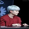 → [intră] Bă, știe cineva unde e Won?