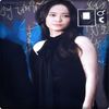 → Îmi știi numele? Ah, probabil l-ai auzit pe scenă. Nu.. nu s-a întămplat nimic, dar