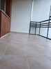 Balustrada vopsita, peretele zugrăvit