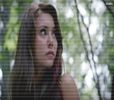 》*ridică tonul la el apoi îl privește peste umăr când ajunge în spatele ei și mijește ochii +