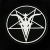 Sunt fascinata de satanism.