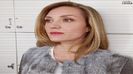 - *intră și se uită la el* Hey tată, am vrut doar să vin în vizită, dar mi-a spus toată lumea că