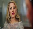 》*închide ferestrele din laptop și pune veioza înapoi pe birou. Se pune să adune cioburile