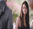 》*încearcă să-l asculte cu atenție și nu prea reușește, stă cu privirea pe el încât să pară