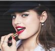 ─ O sprânceană îi se arcuiește atunci când aude stupida întrebare pe care Christopher