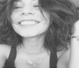 ▕·　 snoᴉɹɐɟǝu♦̭s̭̭o̭̭ṷḽ. Îmi modelez apreciativ buzele ca și răspuns afirmației menită mie, însă