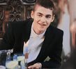 ─ aceasta în camera lui și a închide ușa în urma ei. "Dacă tot te-ai sinchisit să bați