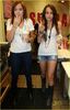 normal_miley-cyrus-makes-milkshake-39